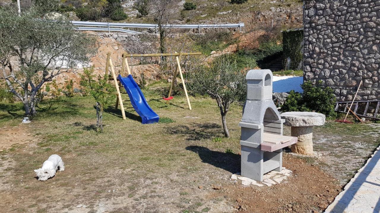 Kuca Za Odmor Jelena Villa Starigrad Paklenica Exterior photo